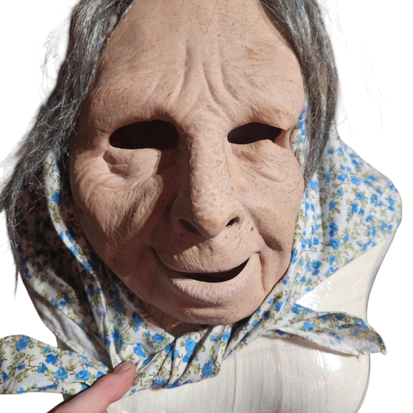 Scary mask - Picture 3 of 5